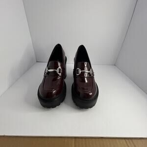 Steve Madden 5.5 burgundy heel loafers